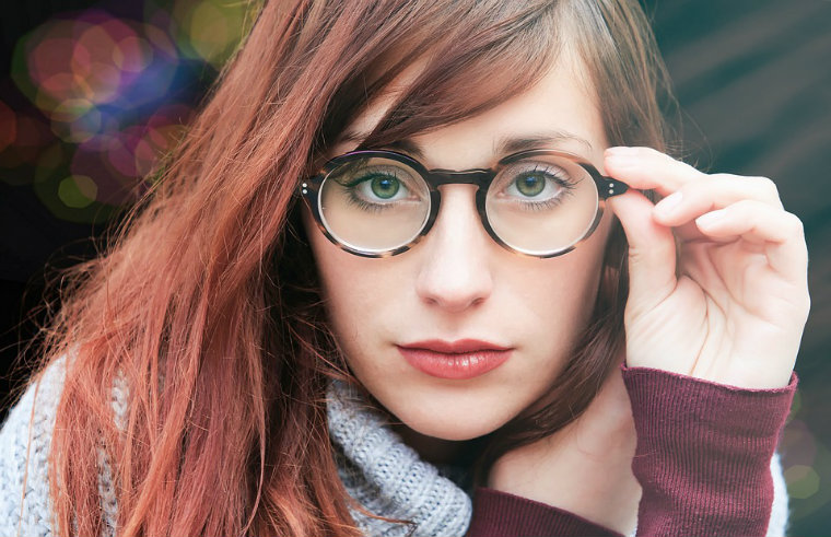maquillaje lentes, inventos creados por mujeres, ojos