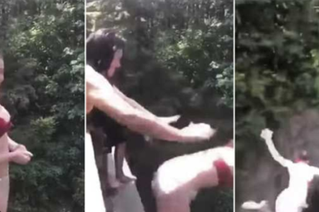 ¡Impactante! Se hace viral el momento en que ’empujan’ a una adolescente hacia el precipicio