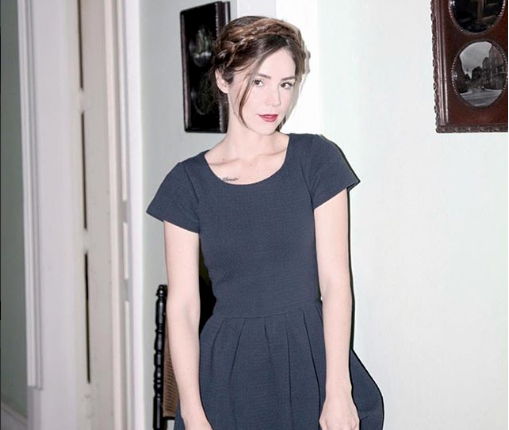 camila sodi se pone nostálgica con sexy foto en bikini de inicios de su carrera enrique covarrubias