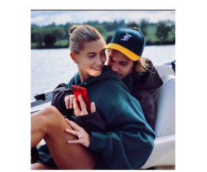 justin y hailey bieber pronto se convertirán en padres en entrevista vogue arabia