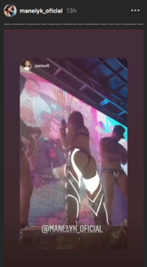 manelyk cautiva a su publico al mostrar de mas en vivo