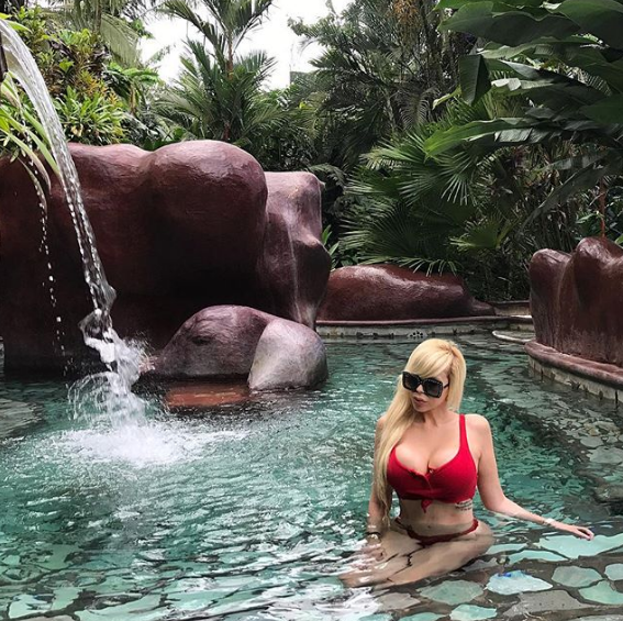 hija de laura bozzo enciende redes con fotos en diminuto bikini de leopardo en colombia