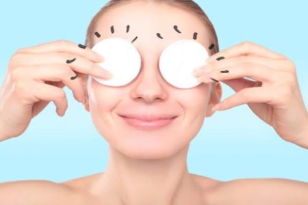 Esta rutina te permitirá mantener tus ojos limpios y saludables