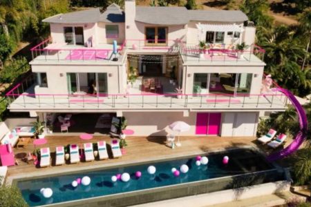 Hospédate en la mansión de Barbie que se renta por Airbnb