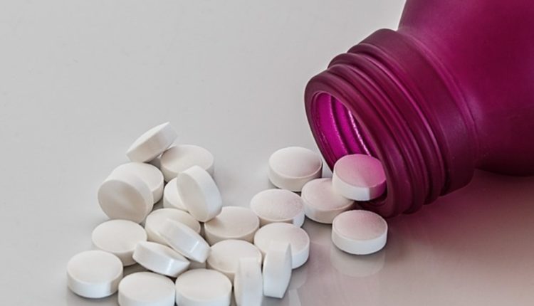 hombre crece senos pastilla