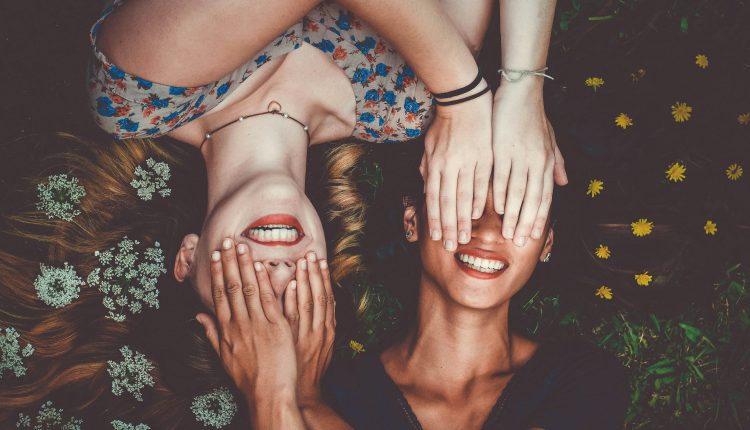 De la amistad al amor