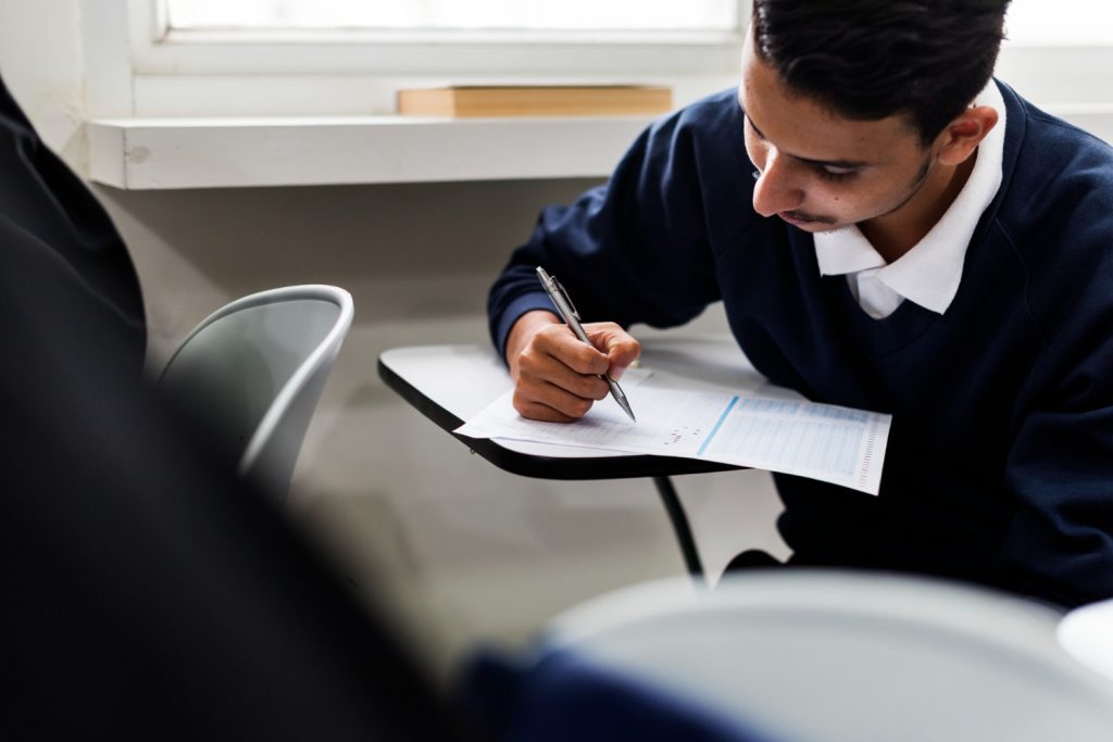 ¿Qué se necesita para ingresar a la universidad en Ecuador?